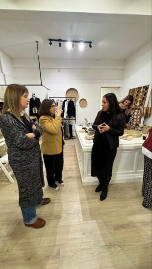 Hilando saberes y comunidad: Taller de Hilado con el colectivo Matriarca